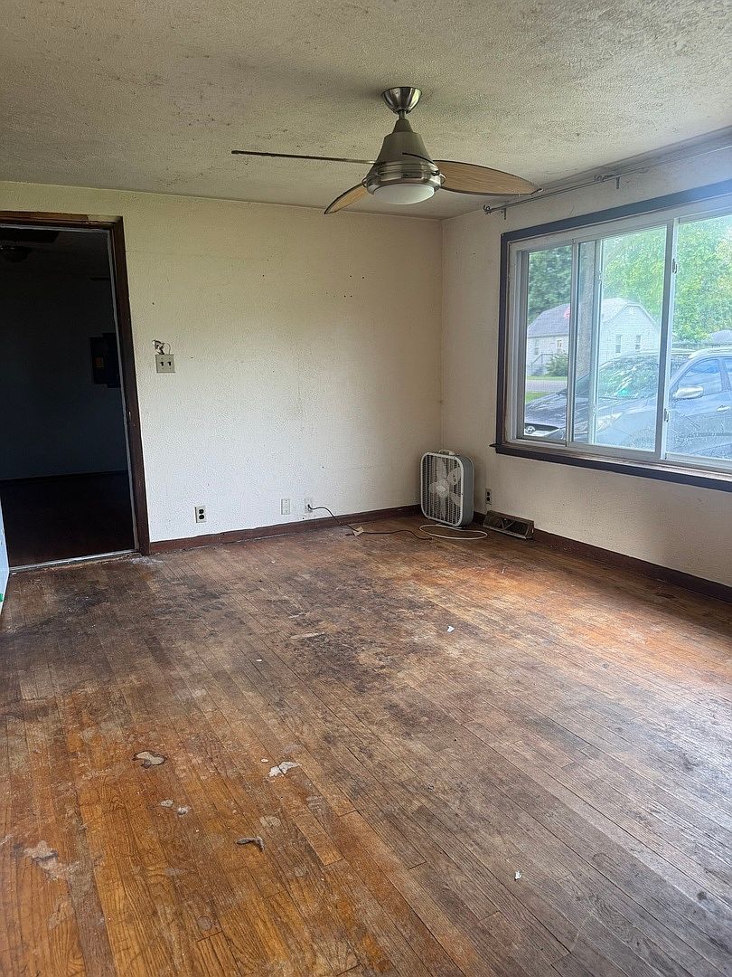 25055 S Center St Channahon, IL 60410 - Thumbnail 5