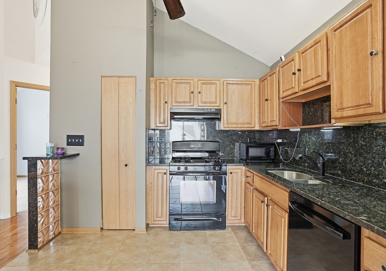 1452 Fox Hound Trl Beecher, IL 60401 - Thumbnail 5