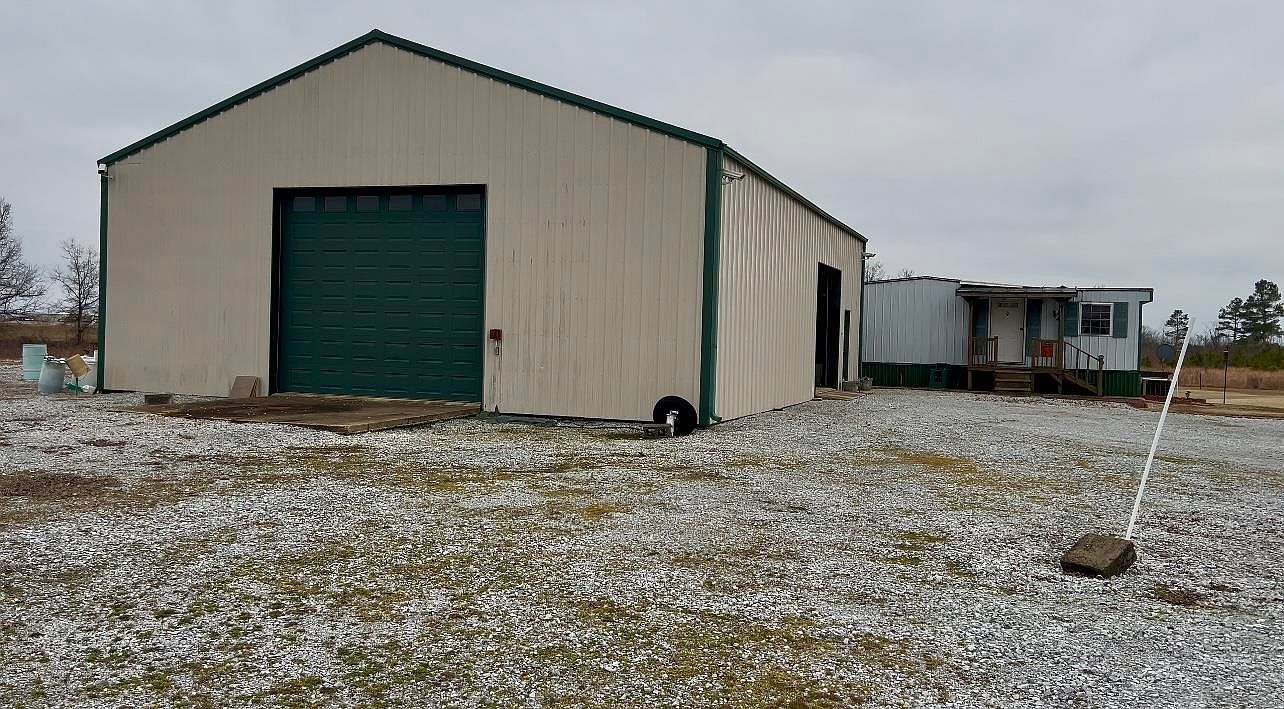 1384/1386 County Road 131 Corning, AR 72422 - Thumbnail 5