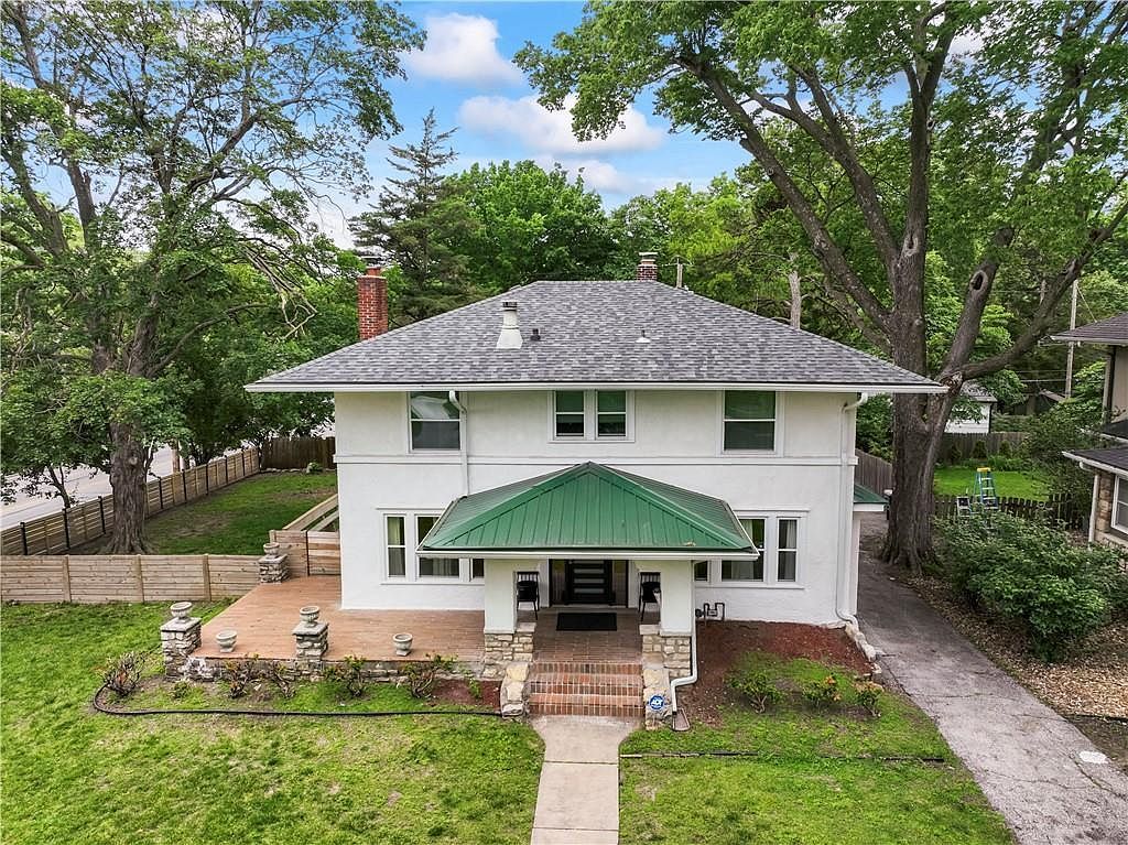7444 Summit St Kansas City, MO 64114 - Thumbnail 5