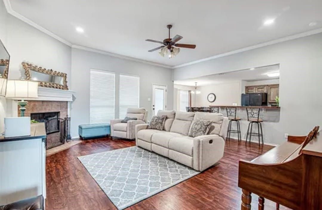 617 Bretts Way Burleson, TX 76028 - Thumbnail 5