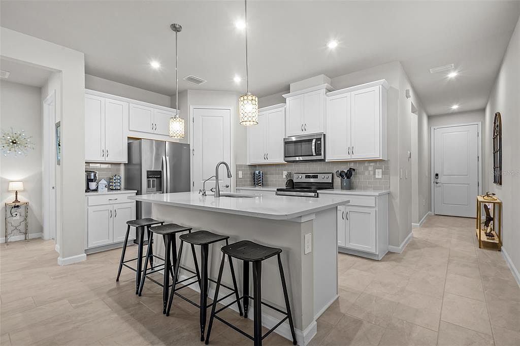 31763 Asbury Ave Wesley Chapel, FL 33545 - Thumbnail 5