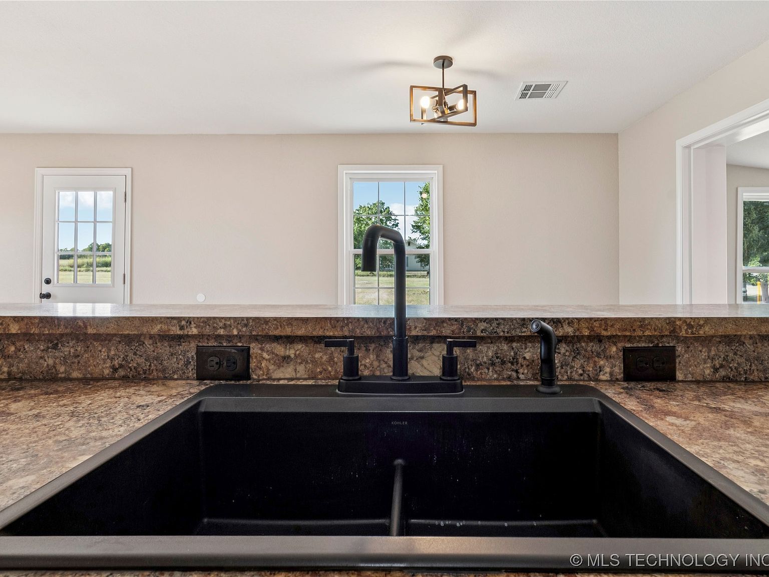 1915 S Lenapah Ave Skiatook, OK 74070 - Thumbnail 5