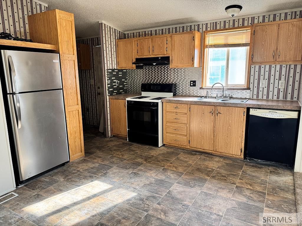 845 Barton Rd TRAILER 36 Pocatello, ID 83204 - Thumbnail 5