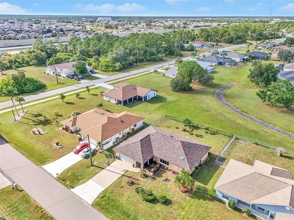 1716 Blue Lake Cir Punta Gorda, FL 33983 - Thumbnail 5