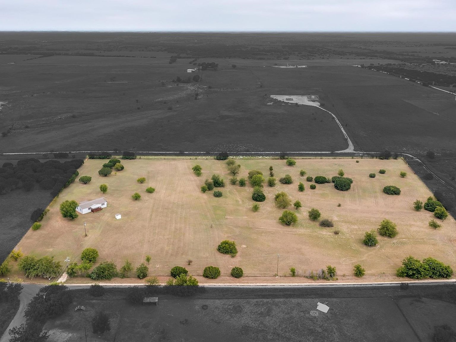 9064 Summit Ct E Cleburne, TX 76033 - Thumbnail 5