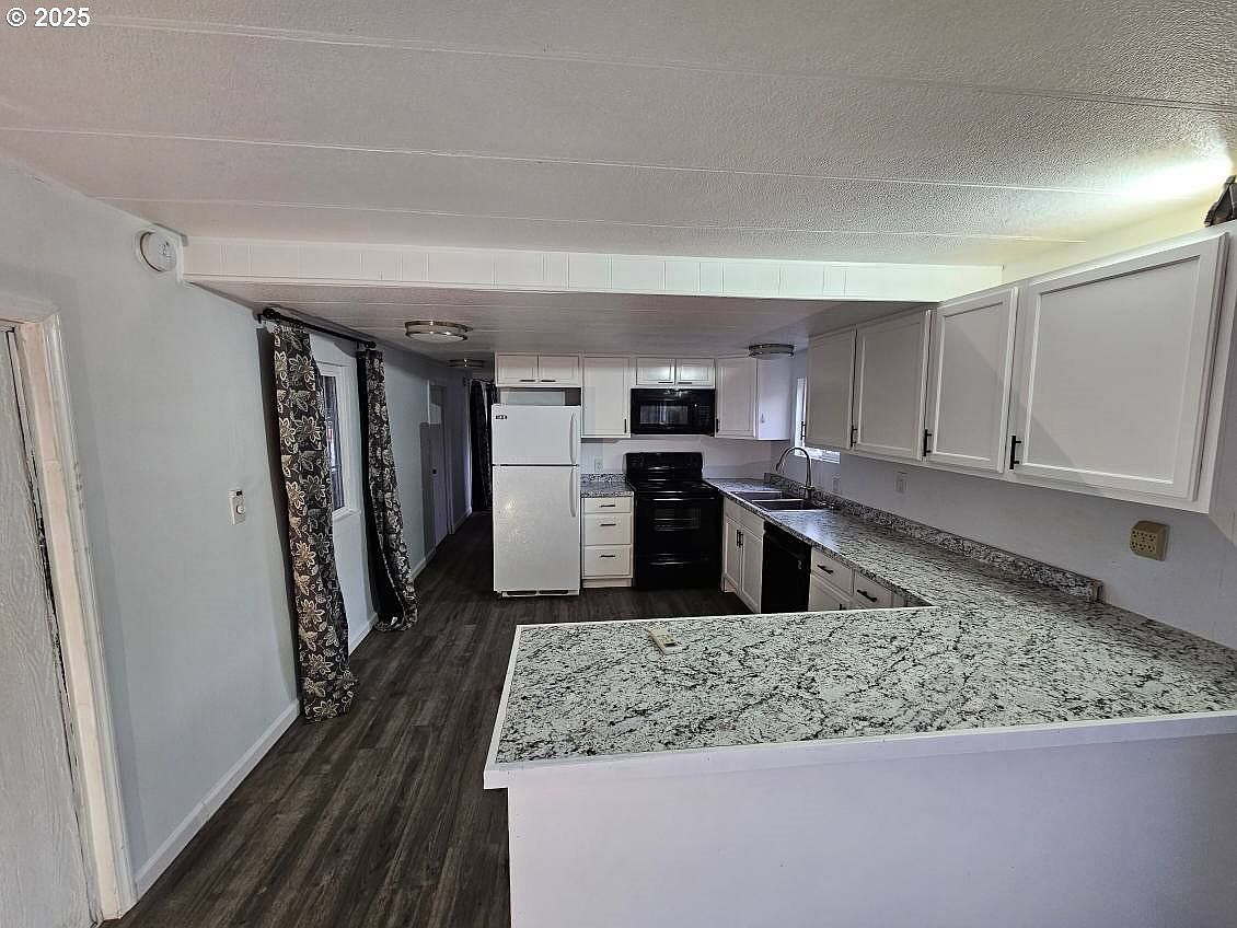 201 NE Peggy Ave #10 Roseburg, OR 97470 - Thumbnail 5