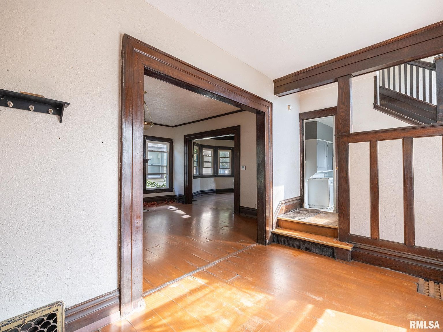 1820 W Bradley Ave Peoria, IL 61606 - Thumbnail 5