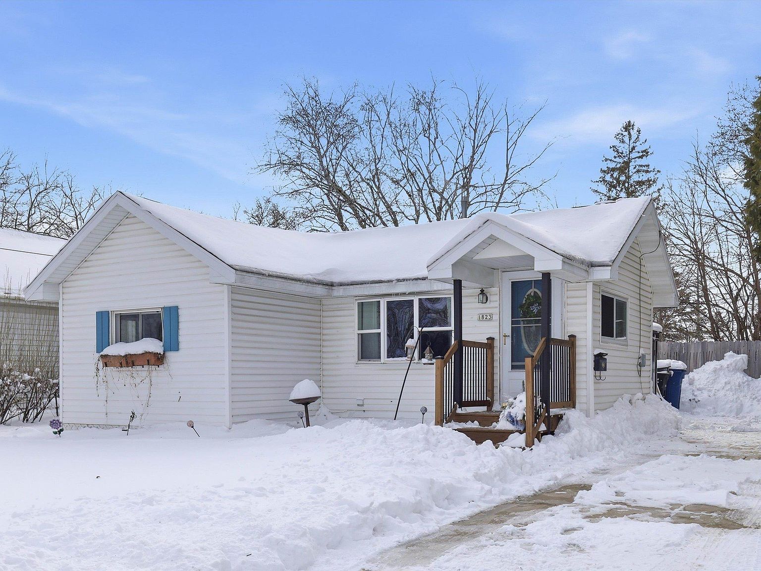 1823 Ashland St Oshkosh, WI 54901 - Thumbnail 5