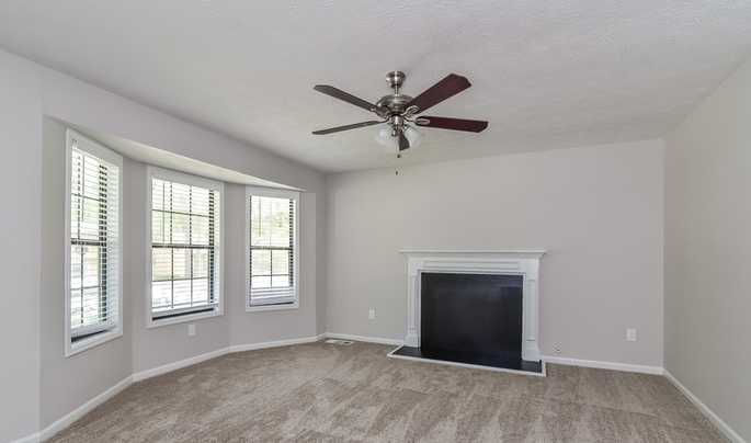 5902 Wellborn Trail, Lithonia, GA, USA, 30058 - Thumbnail 5