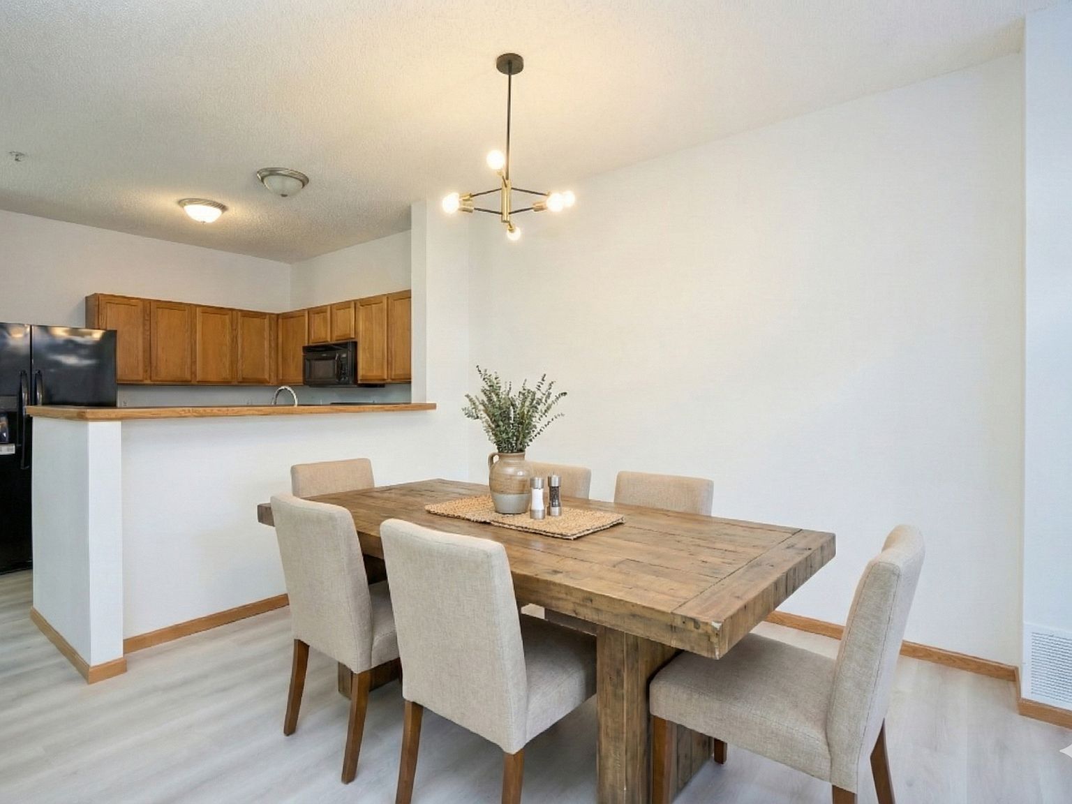 15316 Founders Ln #304 Saint Paul, MN 55124 - Thumbnail 5