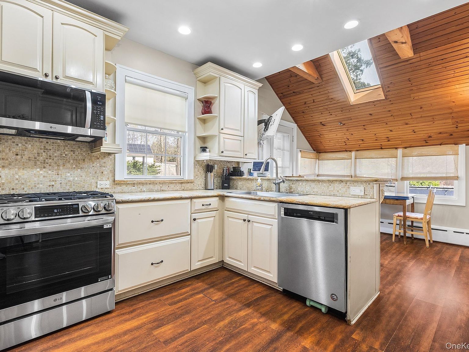 1 Spencer Ct Hartsdale, NY 10530 - Thumbnail 5