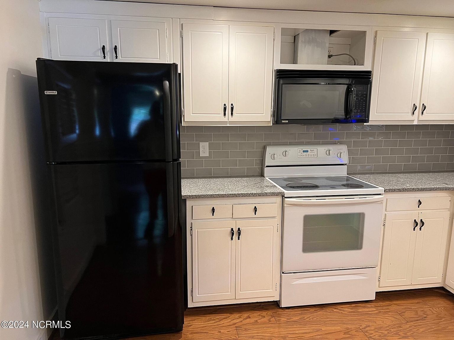 160 S May St APT 1 Southern Pines, NC 28387 - Thumbnail 5