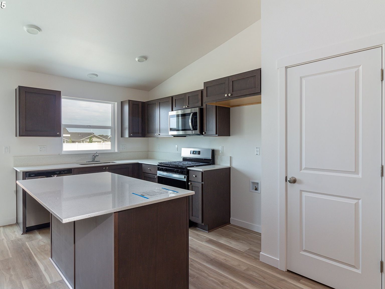 218 SW Sparrow St Boardman, OR 97818 - Thumbnail 5