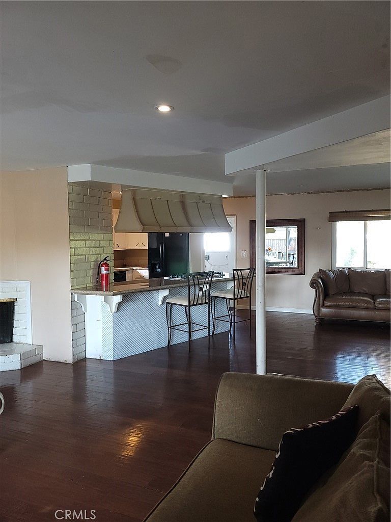 8600 Mason Ave Winnetka, CA 91306 - Thumbnail 5