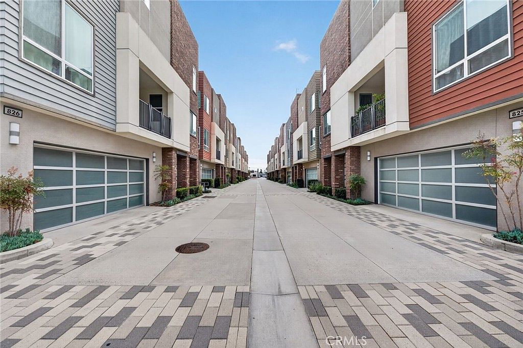 821 Brickyard Ln Costa Mesa, CA 92627 - Thumbnail 5