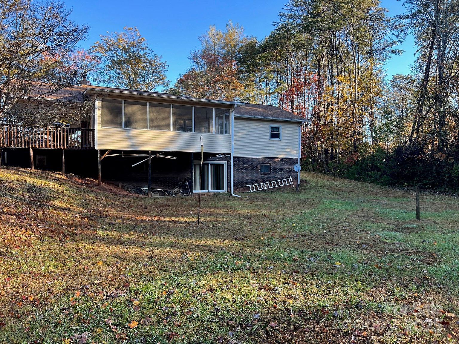 2819 Playmore Beach Rd Morganton, NC 28655 - Thumbnail 5