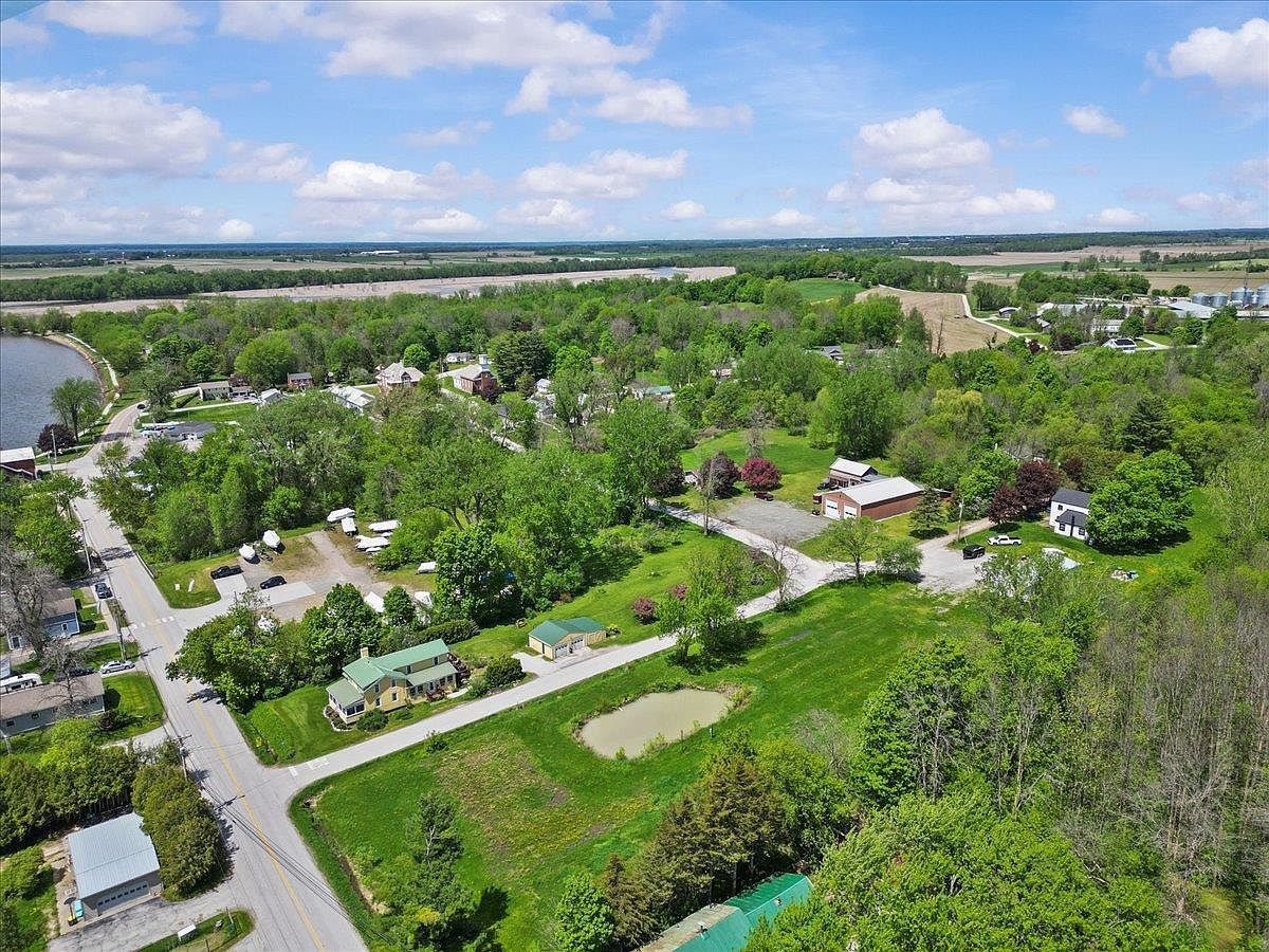 169 Georgia Shore Rd Saint Albans, VT 05478 - Thumbnail 5