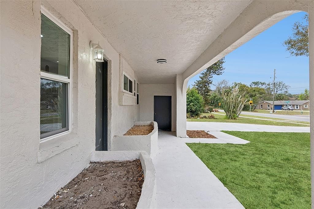 1375 Lake Dr Casselberry, FL 32707 - Thumbnail 5