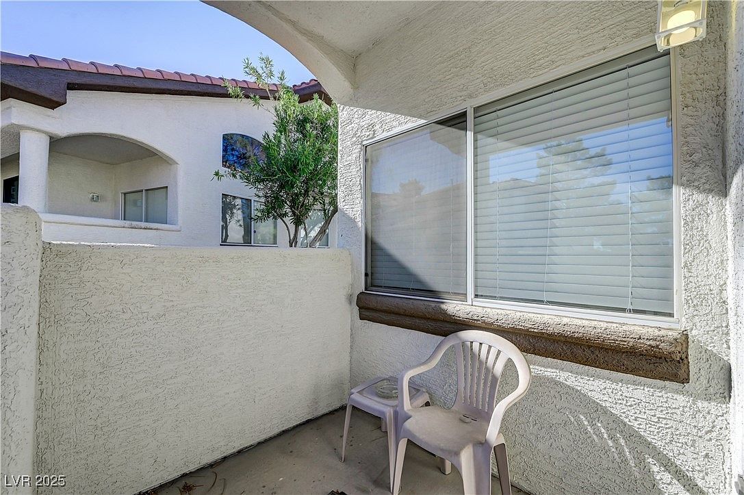 1224 Fascination St Las Vegas, NV 89128 - Thumbnail 5