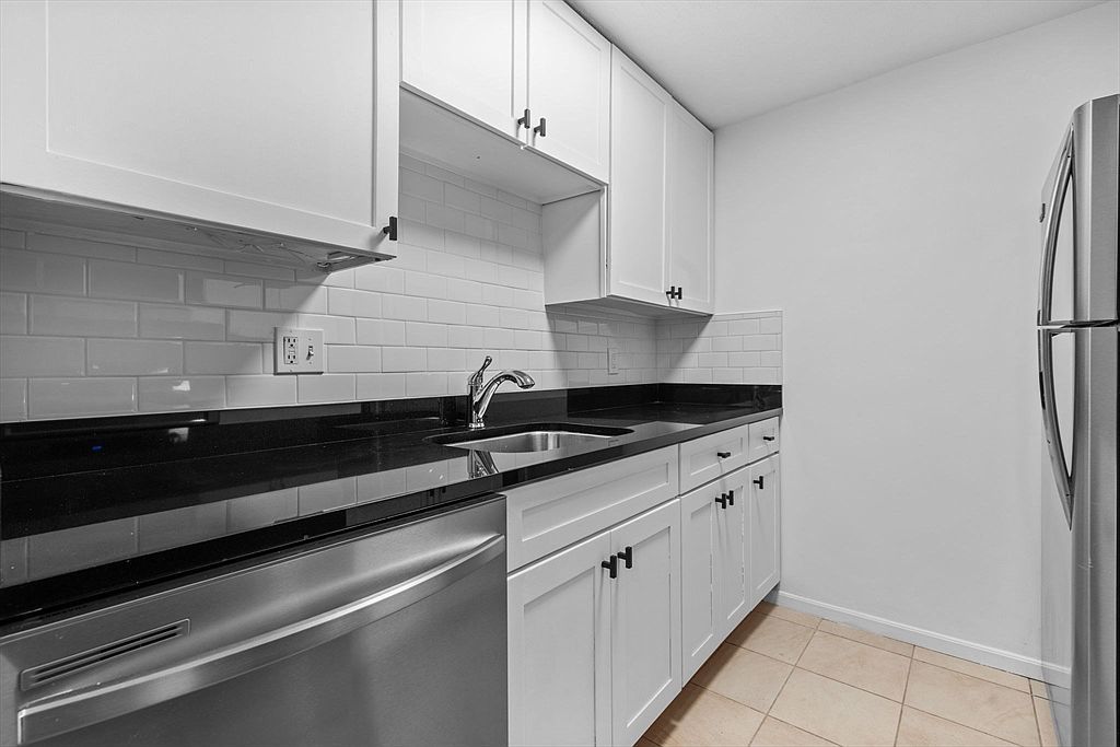 84 Grant St APT 7 Somerville, MA 02145 - Thumbnail 5