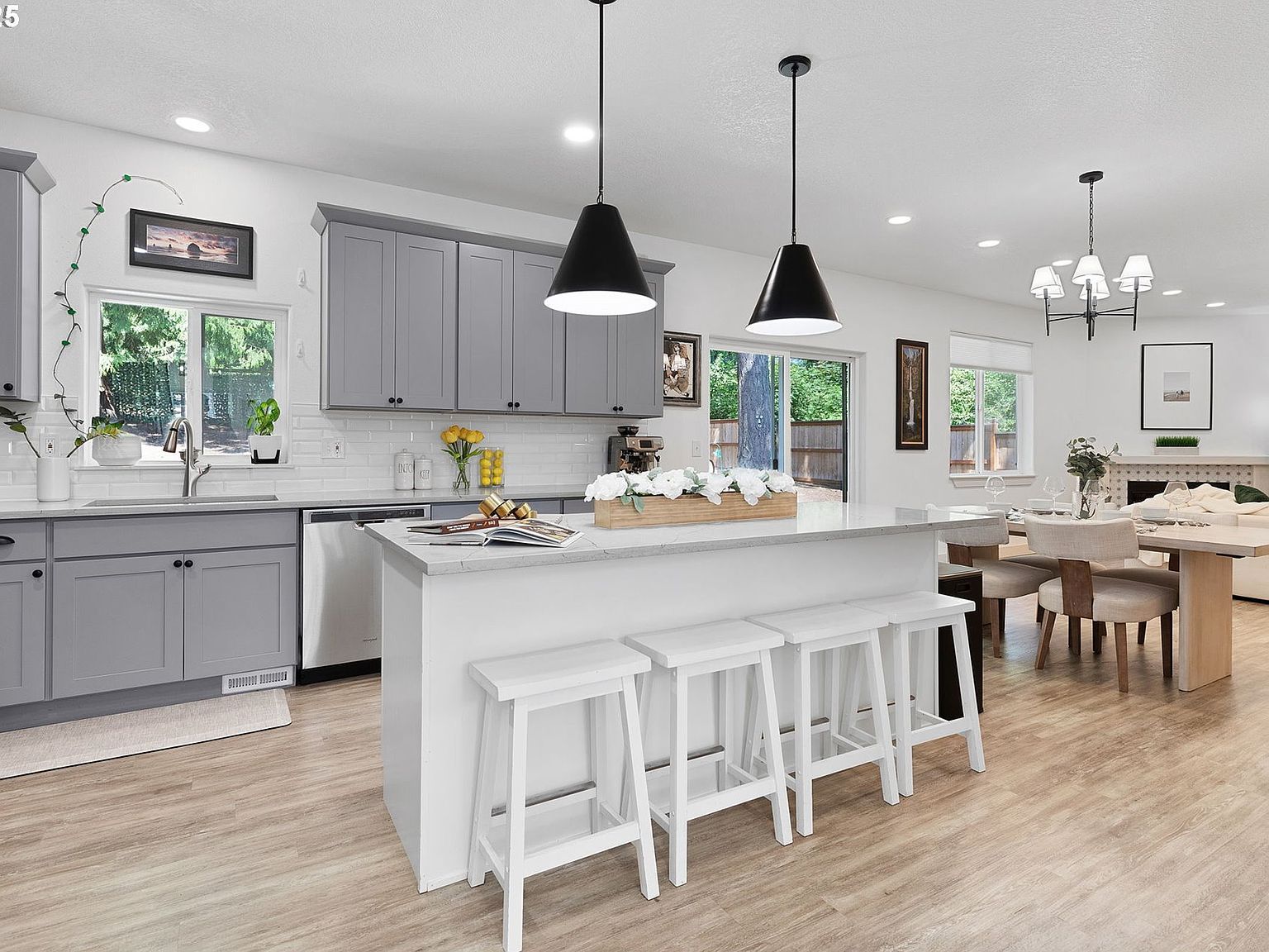 6005 SW 33rd Pl Portland, OR 97239 - Thumbnail 5