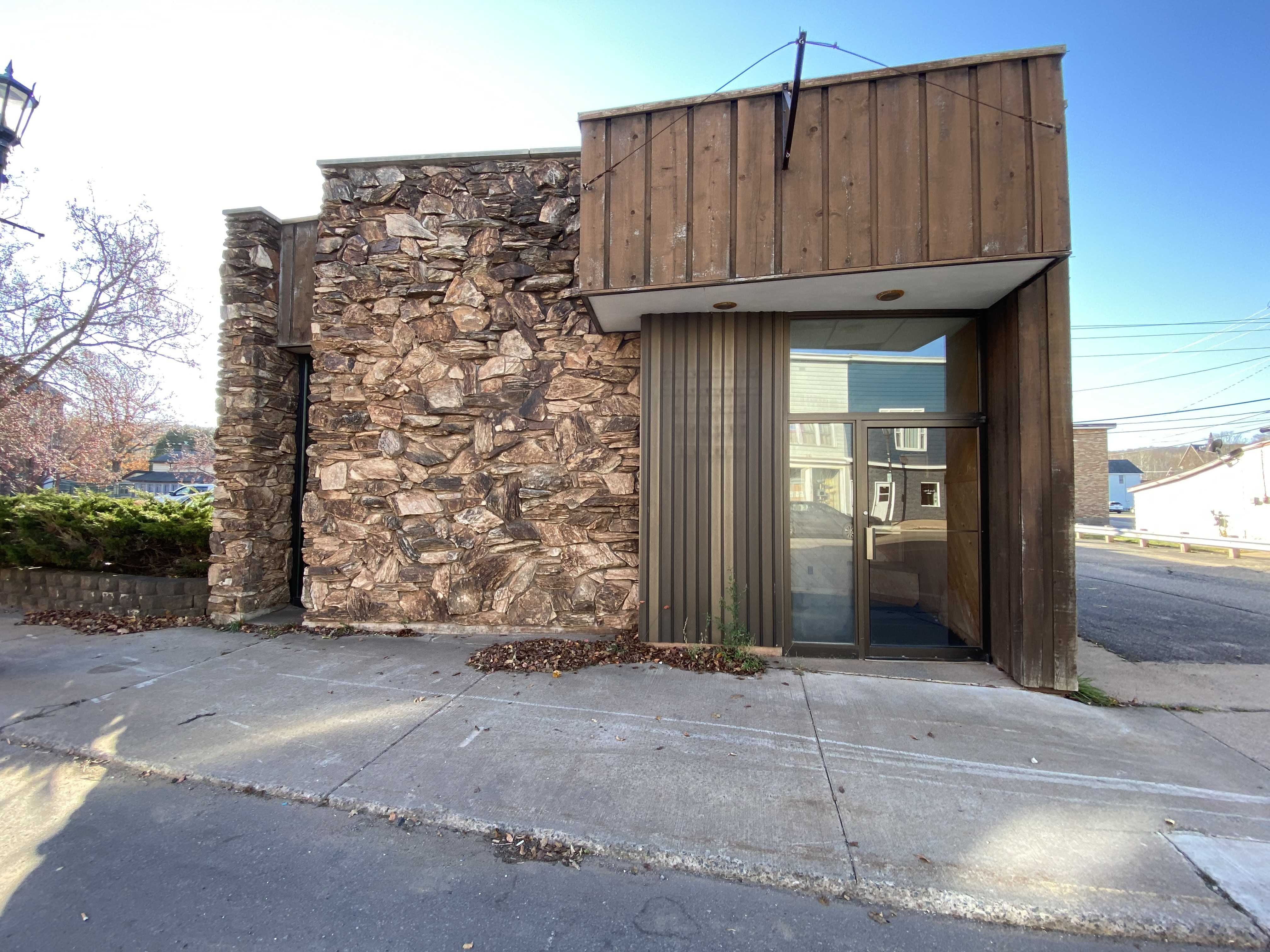 111 West Division Street, Ishpeming, MI, USA - Thumbnail 5