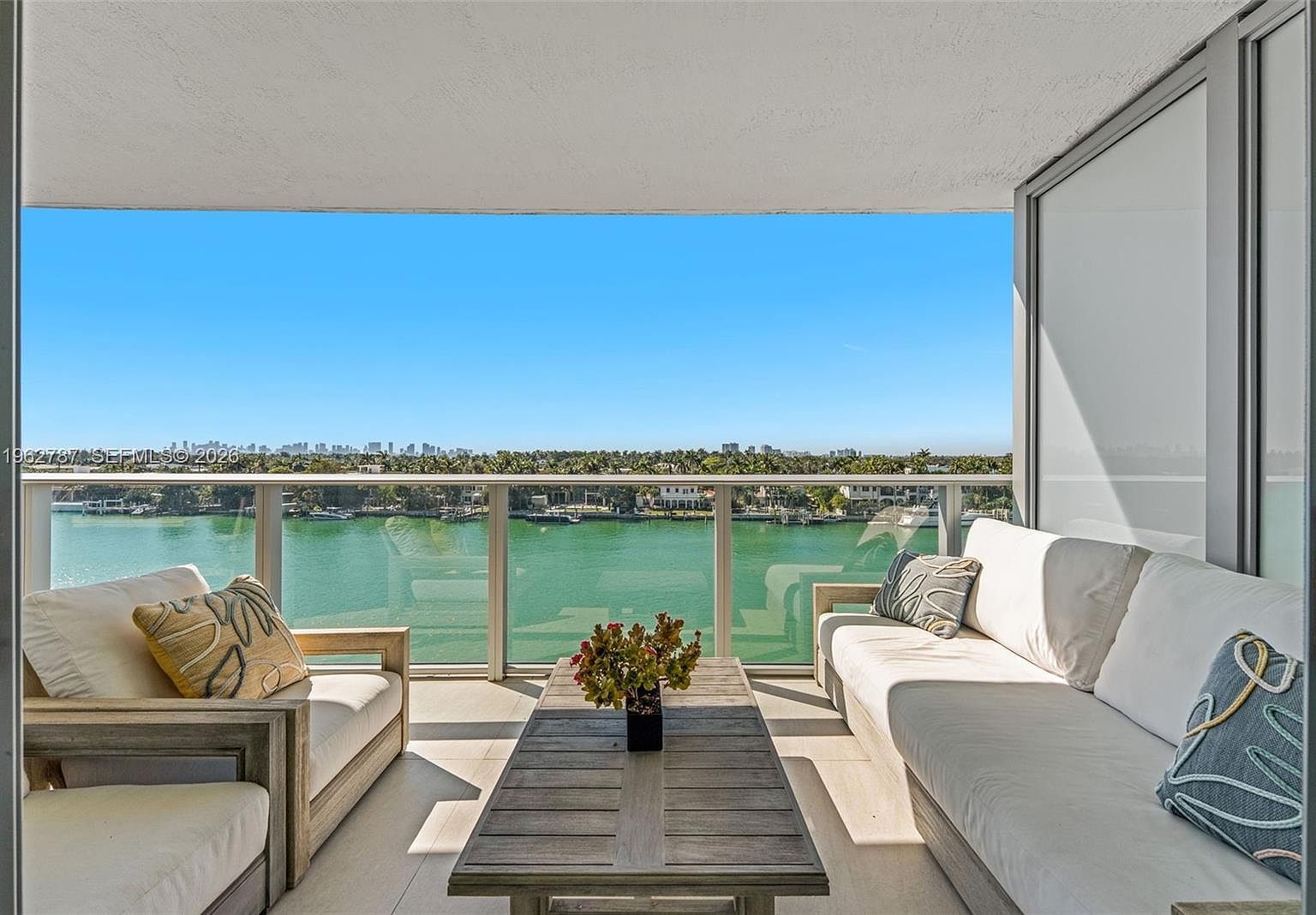 6620 Indian Creek Dr APT 609 Miami Beach, FL 33141 - Thumbnail 5