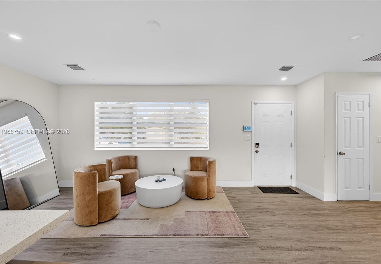 190 NE 173rd St North Miami Beach, FL 33162 - Thumbnail 5