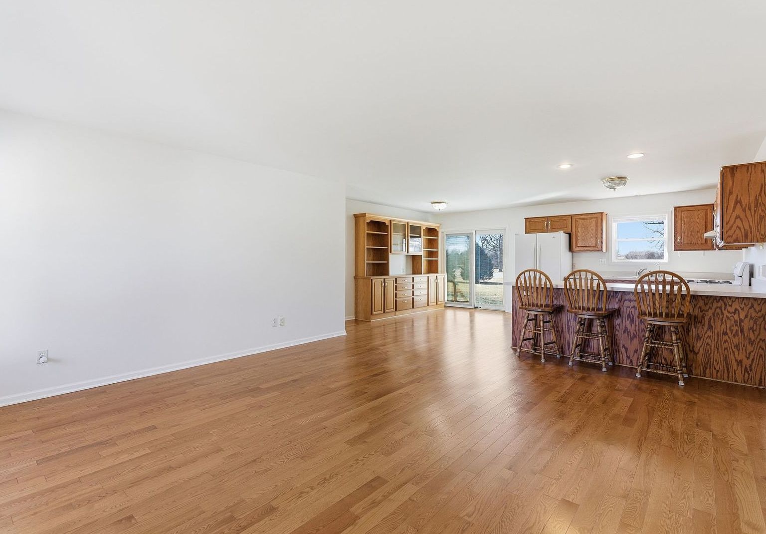 906 Warren St Earlville, IL 60518 - Thumbnail 5