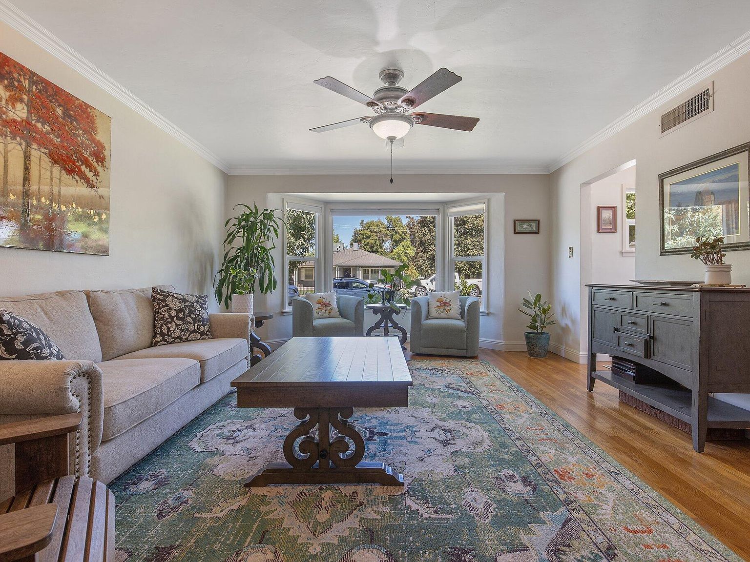 1301 W Beverly Dr Visalia, CA 93277 - Thumbnail 5