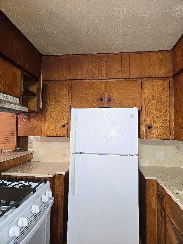 106 N Texas St Texas City, TX 77591 - Thumbnail 5