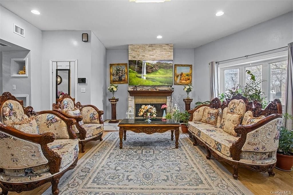 210 Blair Ave Bronx, NY 10465 - Thumbnail 5