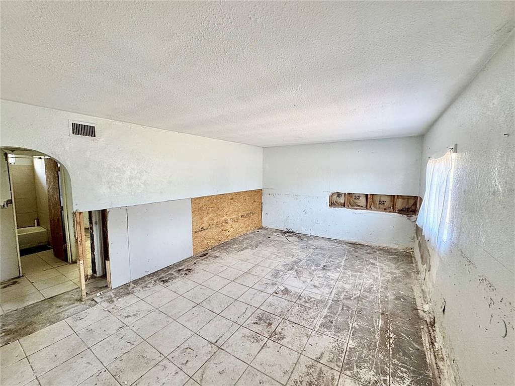 23476 Harper Ave Punta Gorda, FL 33980 - Thumbnail 5