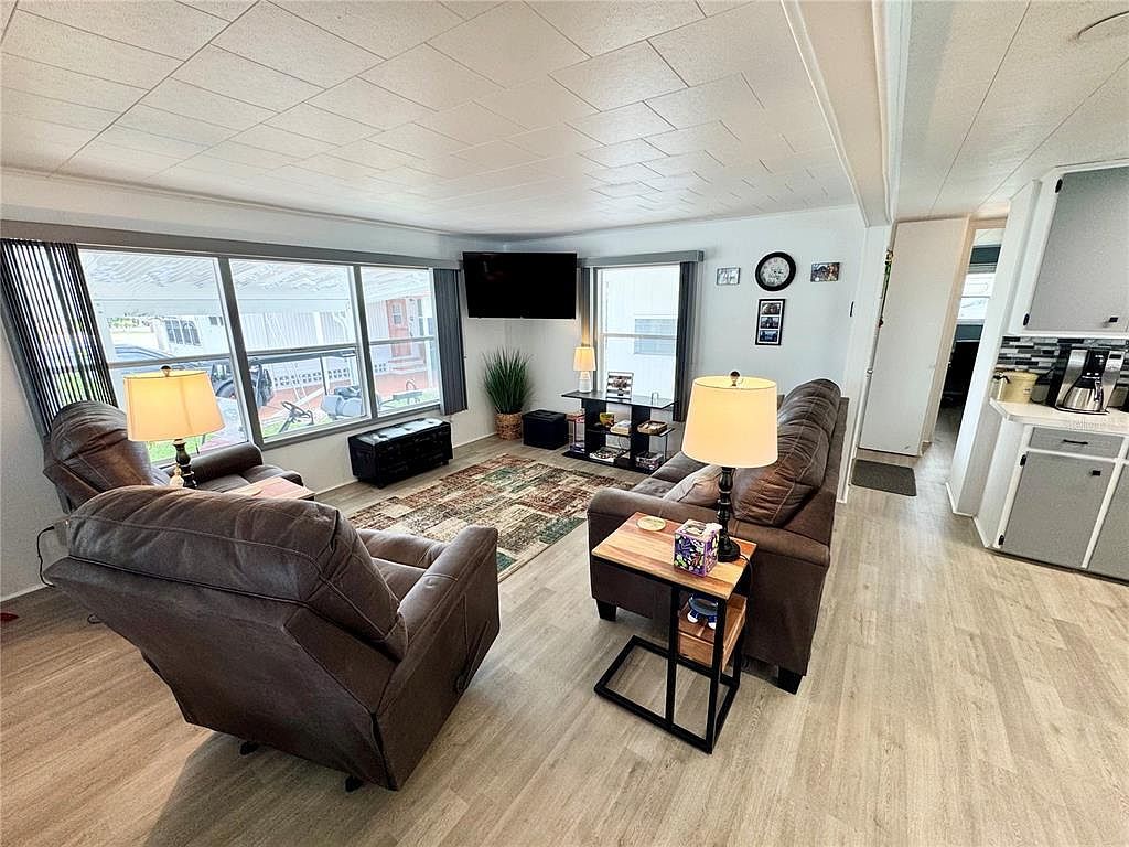 5217 Pebble Beach Ave Sarasota, FL 34234 - Thumbnail 5