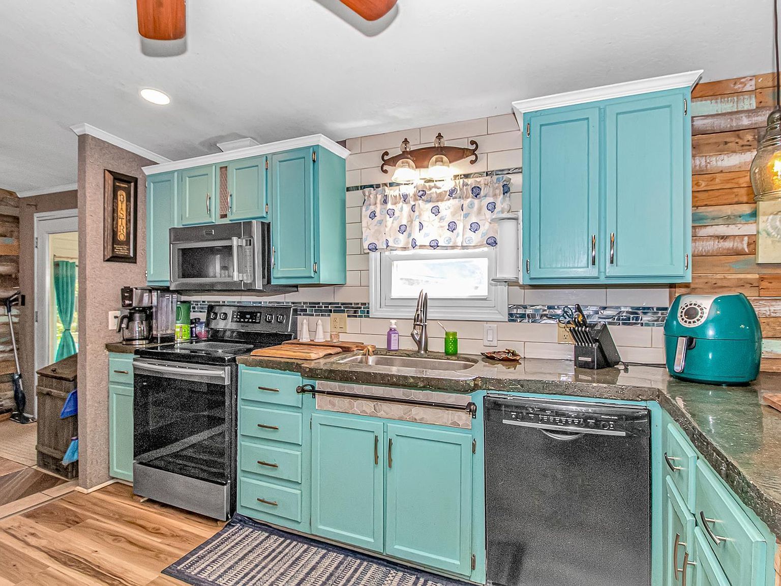 3272 Lyndon Dr Little River, SC 29566 - Thumbnail 5