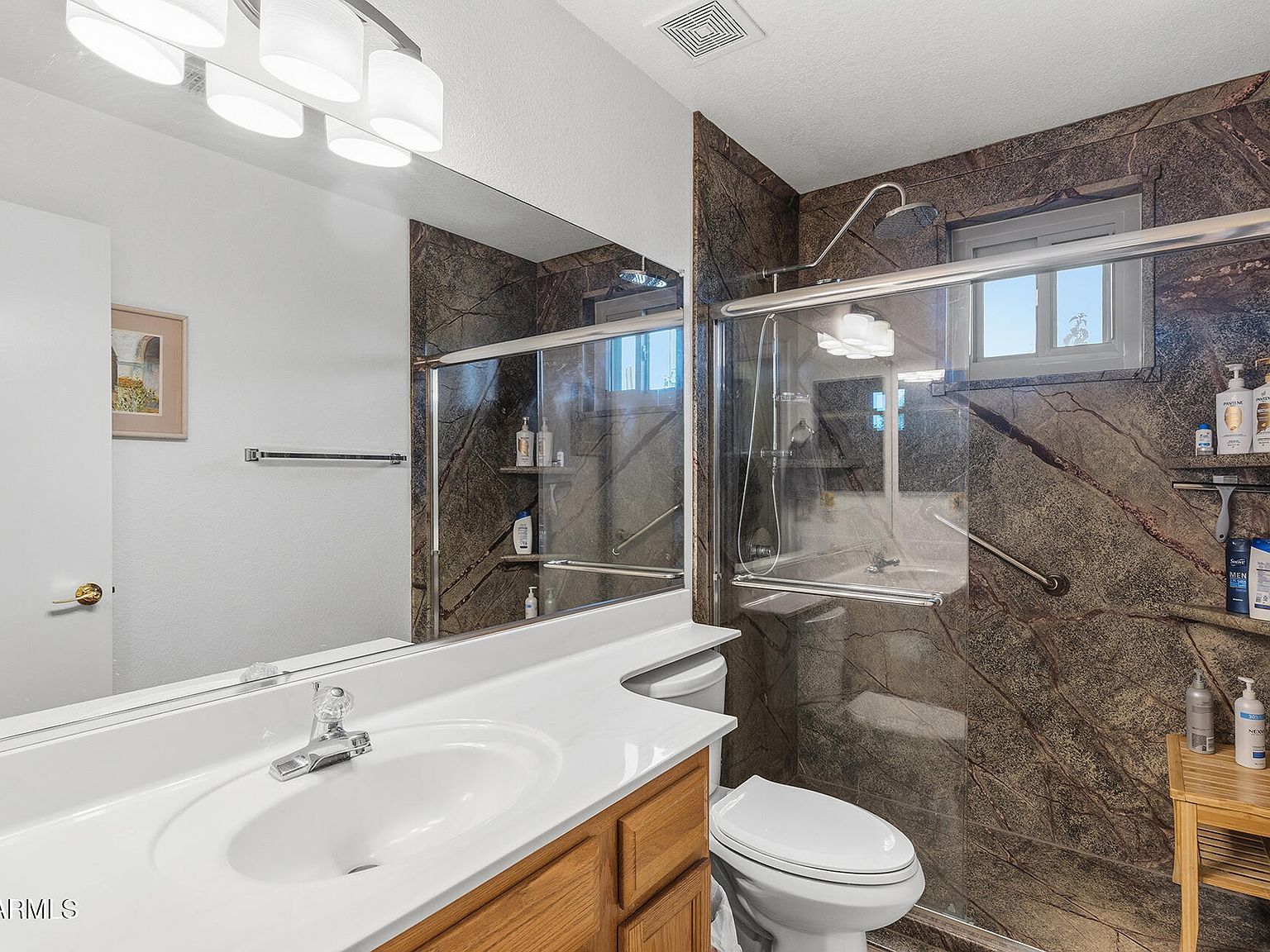 15672 W Cheery Lynn Rd Goodyear, AZ 85395 - Thumbnail 5