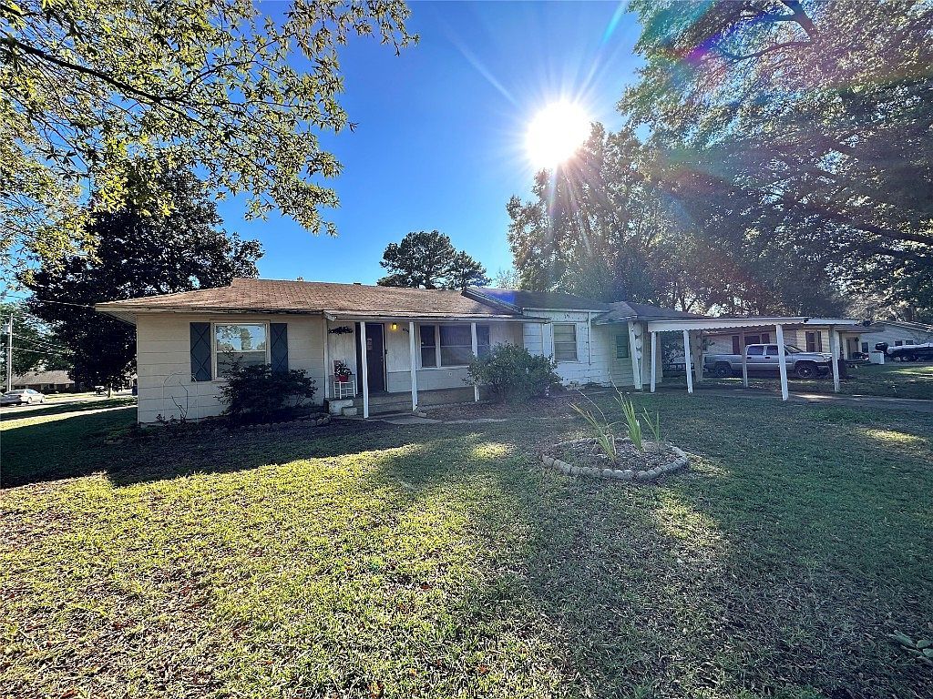 1010 SE Jackson St Idabel, OK 74745 - Thumbnail 5