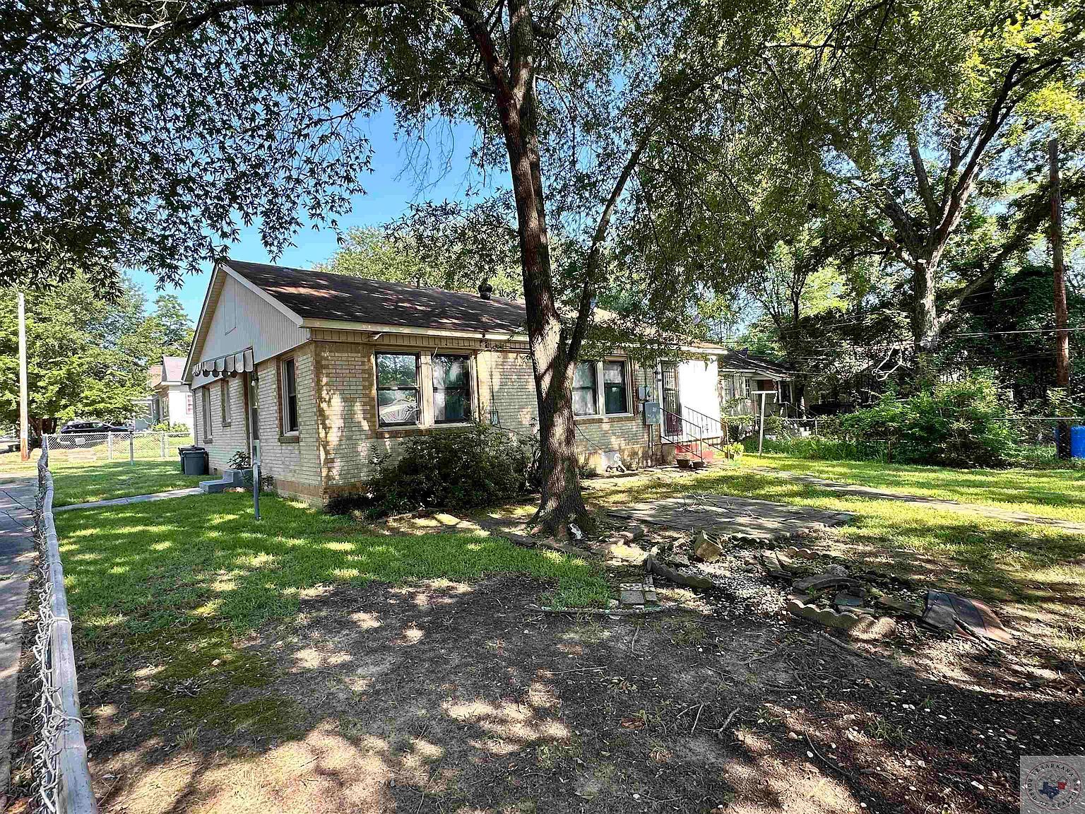 1302 Hickory St Texarkana, AR 71854 - Thumbnail 5