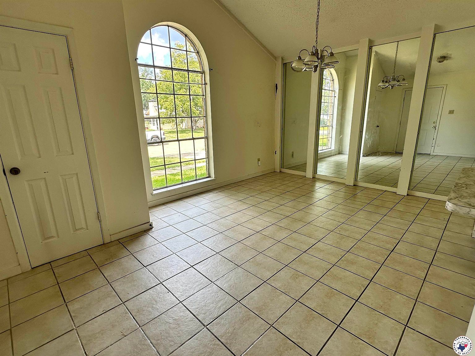 105 Eastline Rd Wake Village, TX 75501 - Thumbnail 5