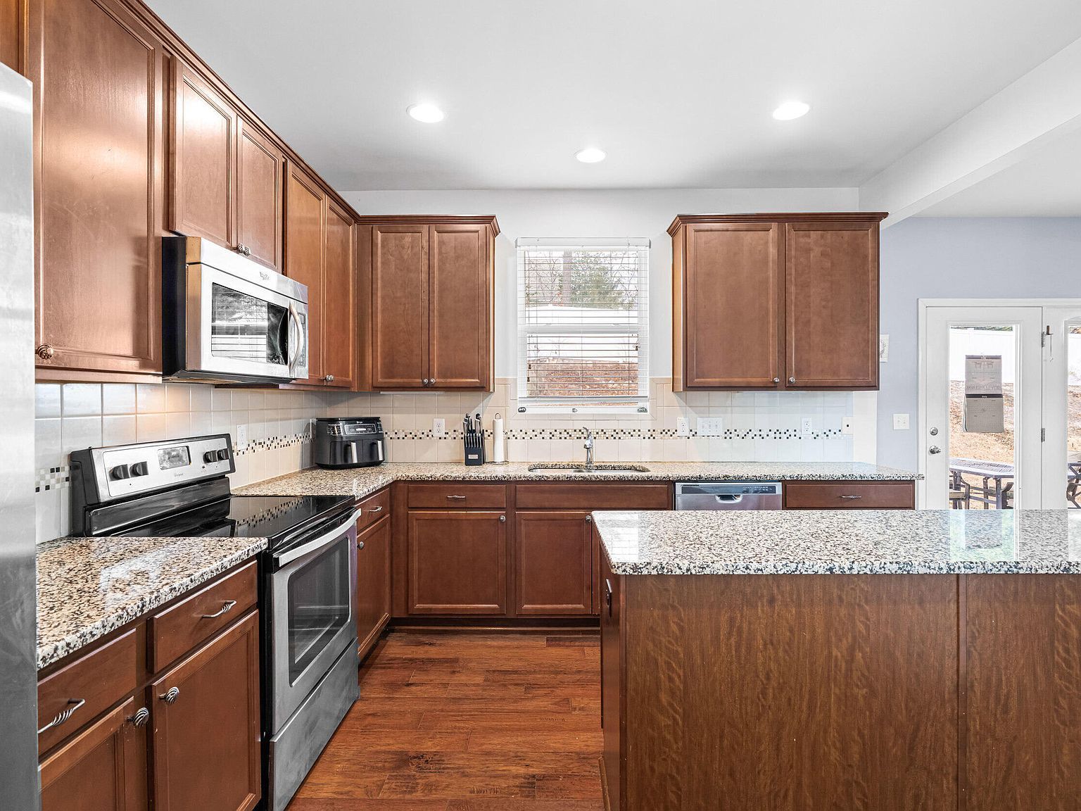 3945 White Kestrel Dr Raleigh, NC 27616 - Thumbnail 5