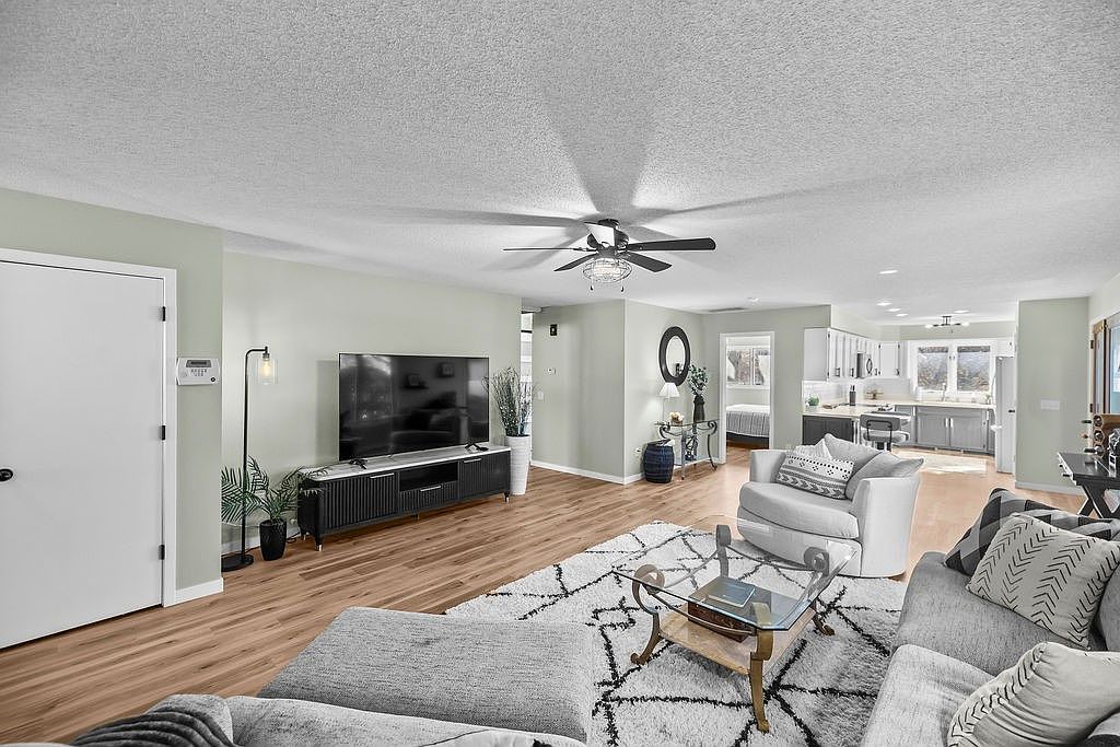 1433 W Masters Ln Decatur, IL 62521 - Thumbnail 5