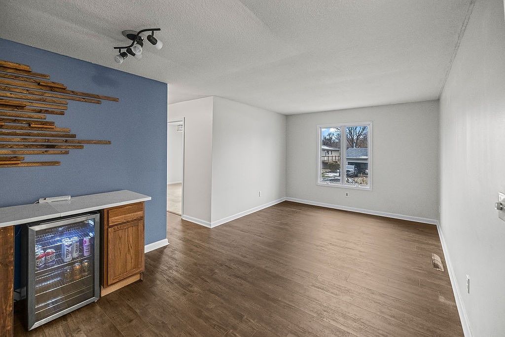 512 Woodland Ct Mount Zion, IL 62549 - Thumbnail 5