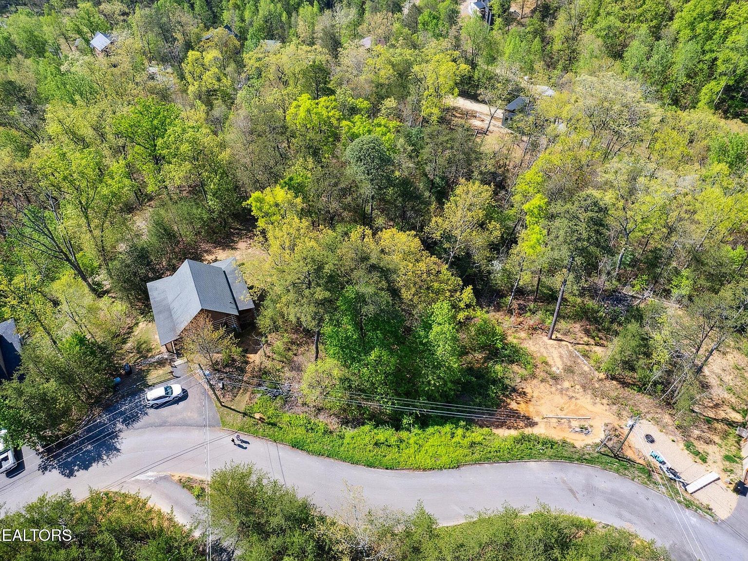 1727 Bluff Ridge Rd Sevierville, TN 37876 - Thumbnail 5