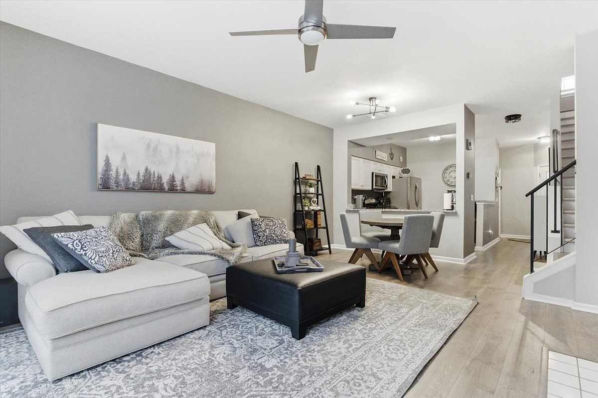 1389 S Candlestick Way Waukegan, IL 60085 - Thumbnail 5