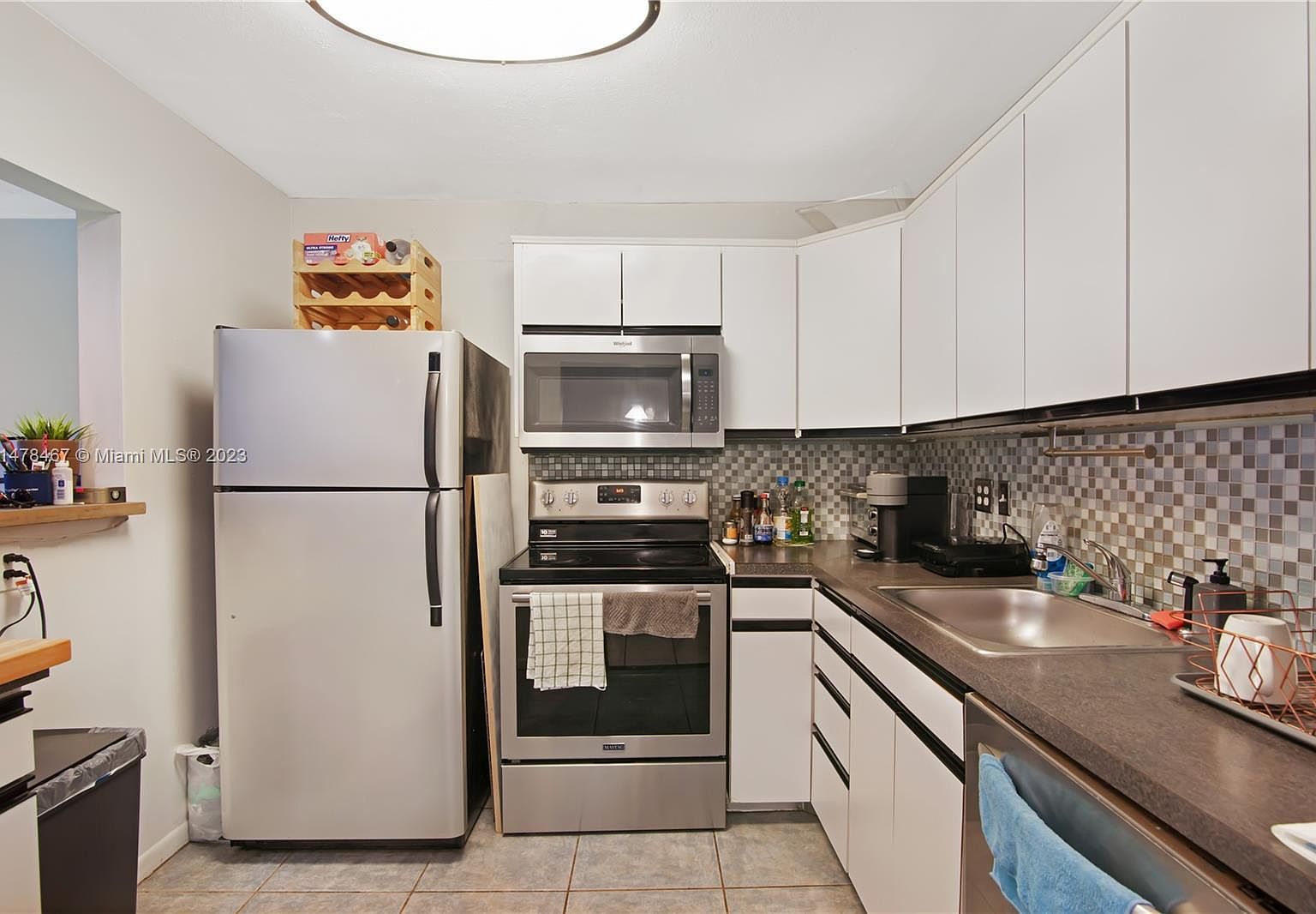 2420 Diana Dr APT 306 Hallandale, FL 33009 - Thumbnail 5