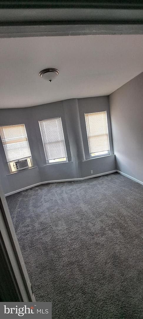 2427 E Federal St Baltimore, MD 21213 - Thumbnail 5