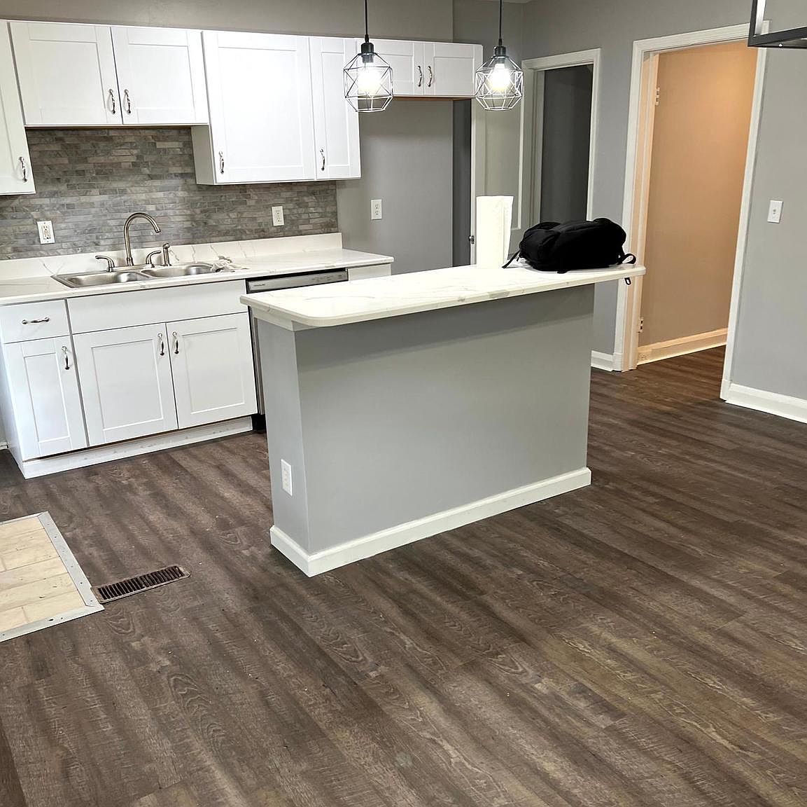 1024 Wicklow Rd Baltimore, MD 21229 - Thumbnail 5