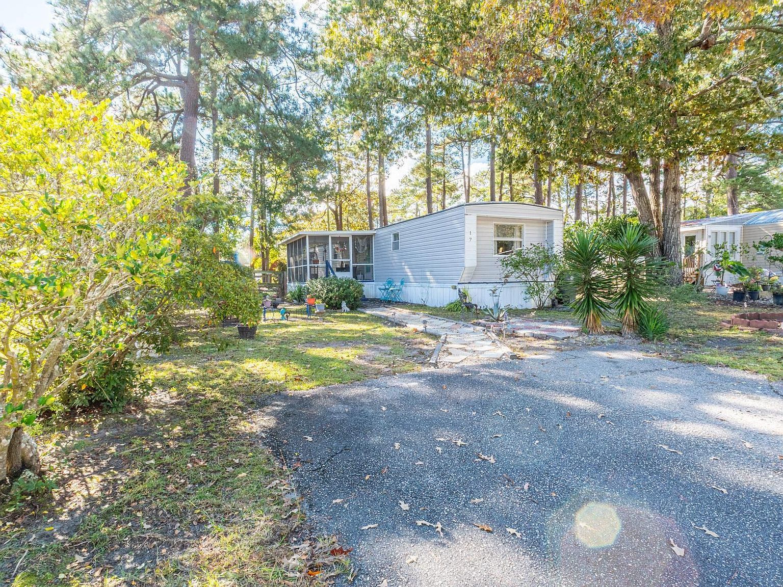 17 Offshore Dr Murrells Inlet, SC 29576 - Thumbnail 5