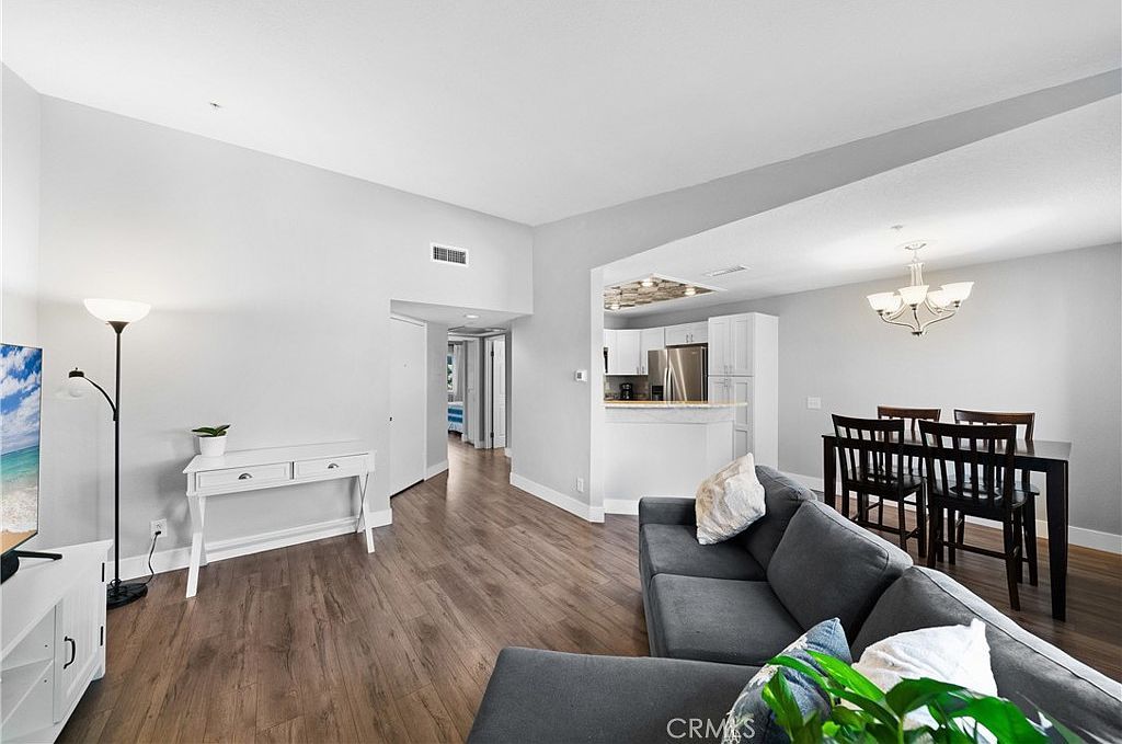 2620 Avenida Del Vis APT 203 Corona, CA 92882 - Thumbnail 5